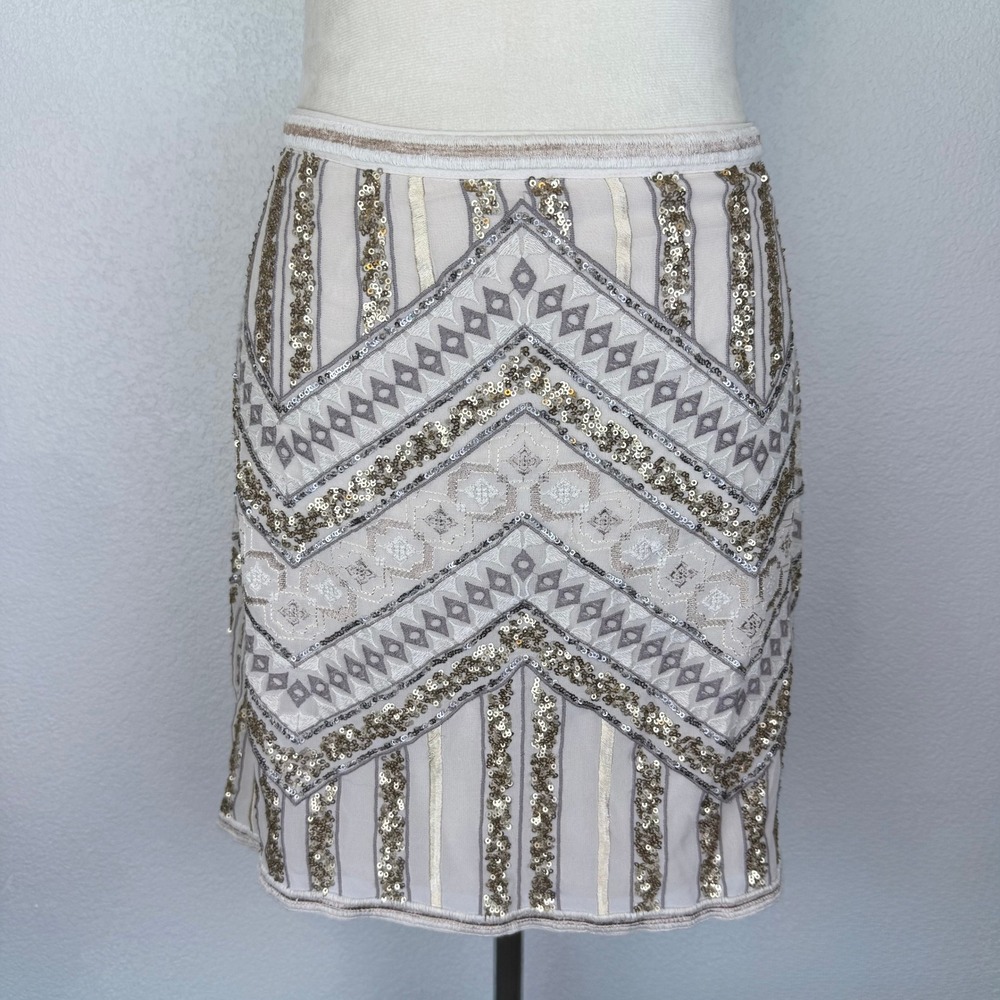 NWT Anthropologie Sequin Embellished‎ Skirt Gold Silver Chevron Neutral Size 4